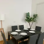 80 M2 Stylish & Renovated Apartment