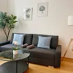 80 M2 Stylish & Renovated Apartment