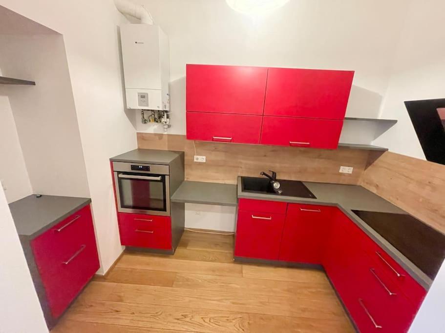 80 M2 Stylish & Renovated *