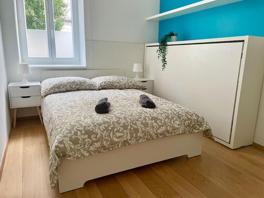 Apartment 80 M2 Stylish & Renovated *